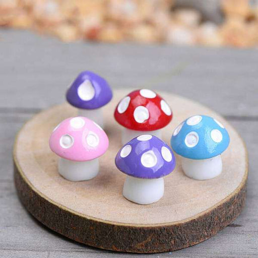 mushrooms plastic miniature garden toys (random colors) - 8 pieces