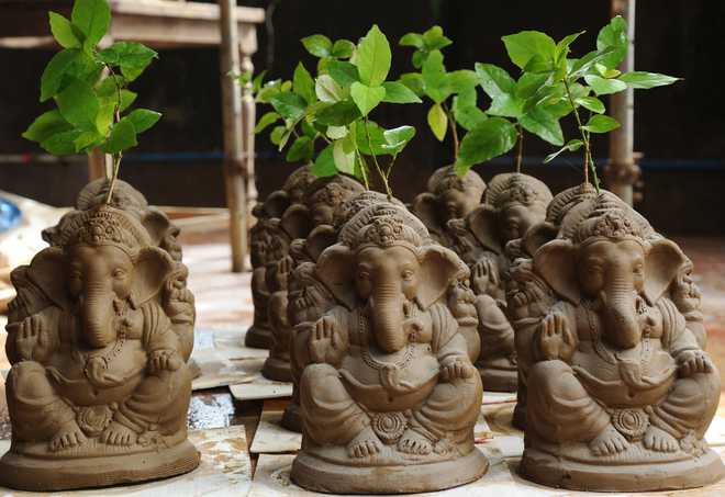 Go eco-friendly this Ganesh Utsav and have a positive impact while doing it! - Nurserylive