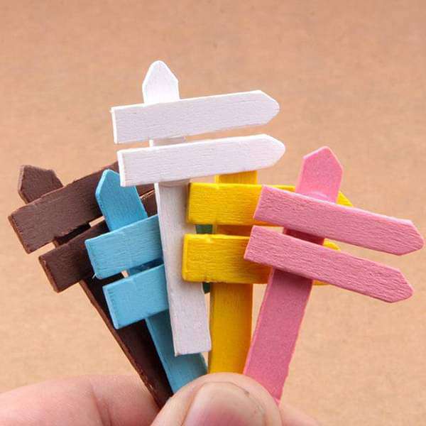 customize sign boards wooden miniature garden toys (random color) - 5 pieces