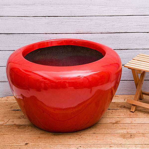 22 inch (56 cm) rnd - 3 apple round fiberglass planter (red)