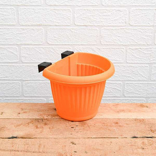 7.9 inch (20 cm) bello railing d shape plastic planter (orange) (set of 6) 